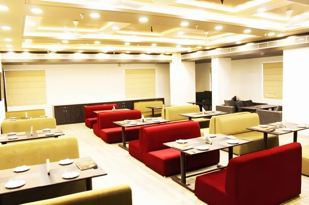 Hotel RG Inn